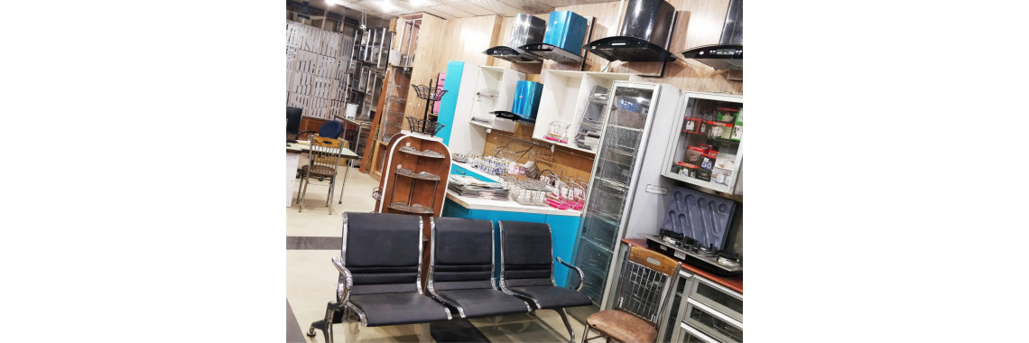 KITCHEN SIDE 2
