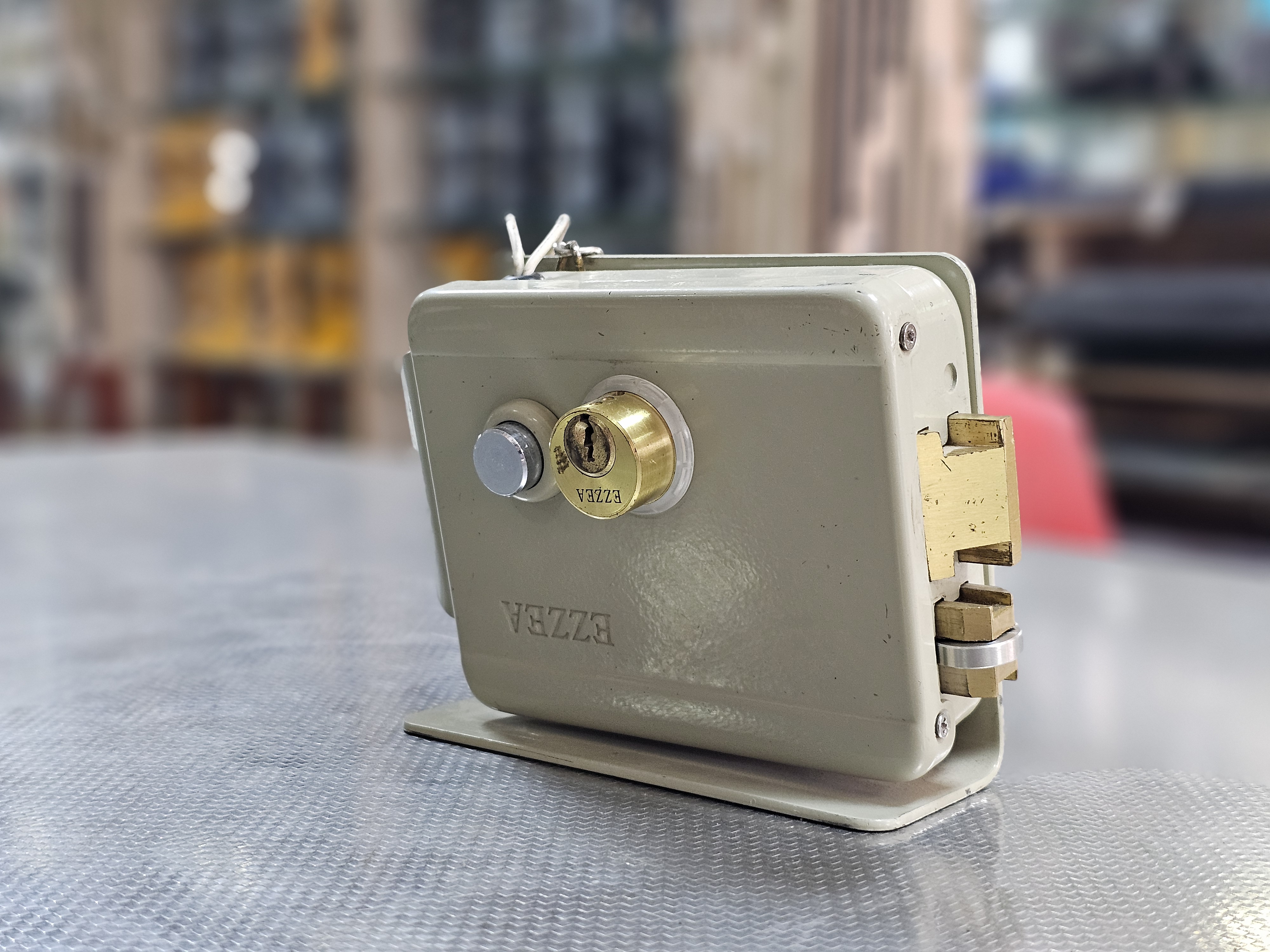 EZZEA Electric Rim Lock