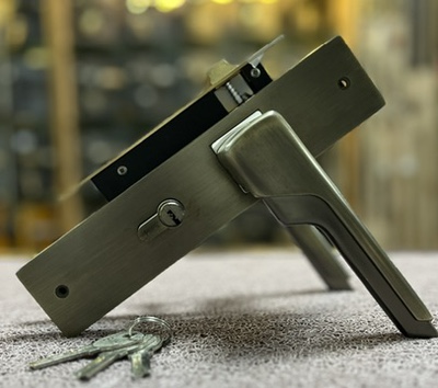 HANDLE DOOR LOCK 821 MAB/MTB