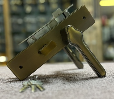 HANDLE DOOR LOCK 249 MAE/SAE