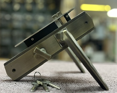 HANDLE DOOR LOCK L781 AB