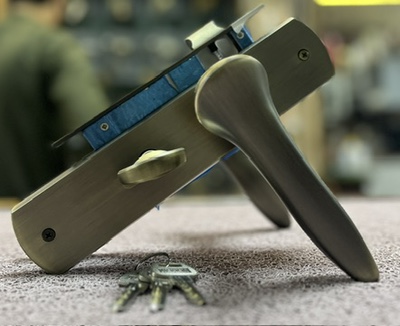 HANDLE DOOR LOCK MODRAINBOW MAB/KGP