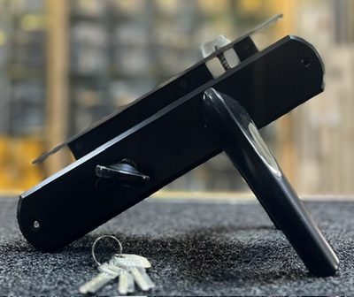 MAIN DOOR LOCK L250 BK/CP