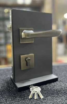 HANDLE DOOR LOCK 4111 MAB/MSB